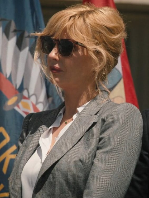 Yellowstone Season 5 Kelly Reilly Grey Blazer