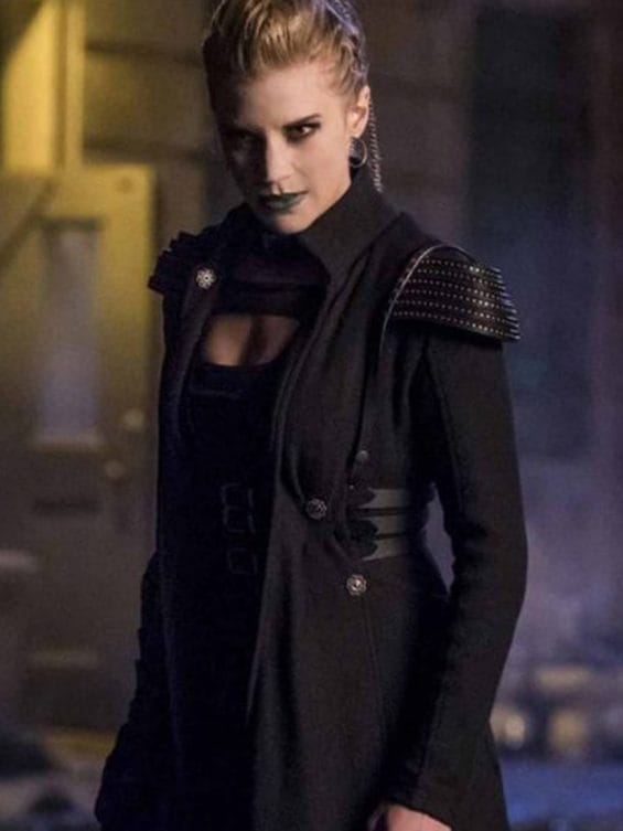 The Flash S04 Amunet Black Coat