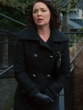 Tully Hart Black Coat from Firefly Lane Season 2, worn by Tully Hart showing classy and bold fashion sense.