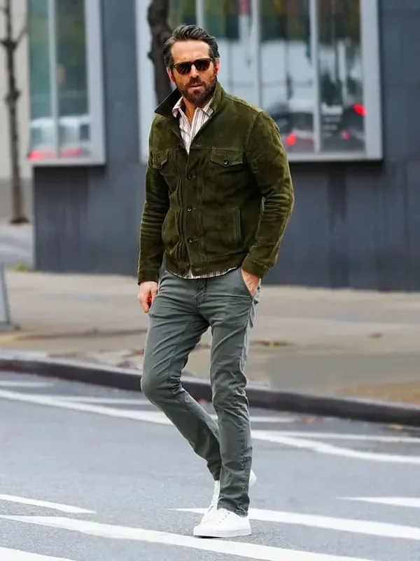 Ryan Reynolds Green Jacket in forest green with zipper front and casual fit