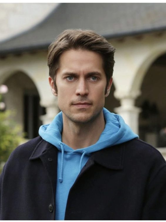Lucas Bravo Emily In Paris Black Jacket