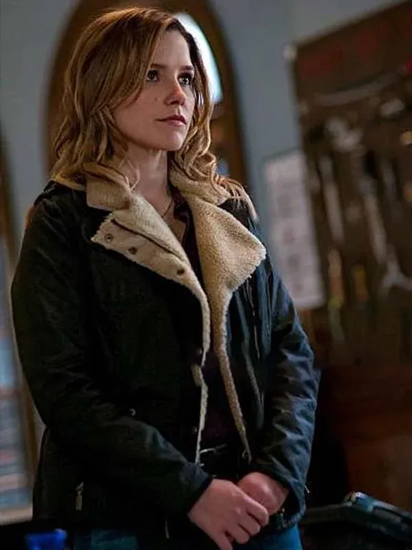 Chicago P.D. Erin Lindsay Shearling Jacket Chicago-P.D.-Erin-Lindsay-Shearling-Jacket.