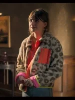 Close-up of a celebrity-inspired animal pattern jacket with a classic shirt-style collar and vibrant pink accents.