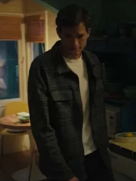 Peter-Coleman-Your-Place-or-Mine-Ashton-Kutcher-Grey-Plaid-Jacket.