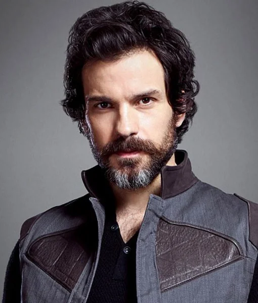 Cristobal Chris Star Trek Picard Santiago Cabrera Rios Vest