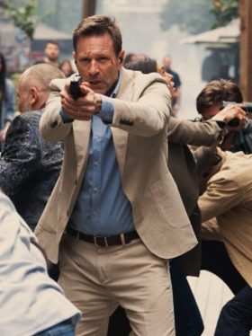 The Bricklayer Aaron Eckhart Blazer