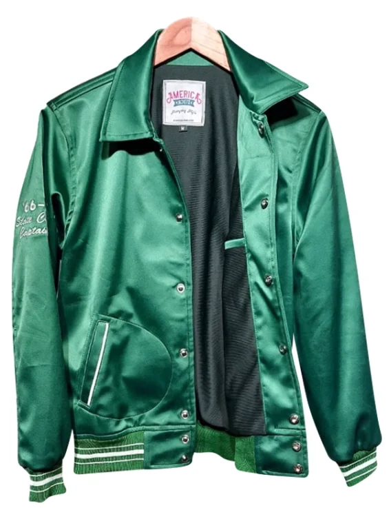 maxxxine-2023-mia-goth-green-jacket