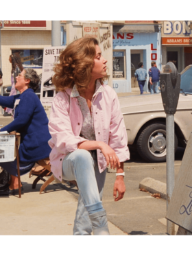 back-to-the-future-part-1-jennifer-parker-pink-jacket-costume