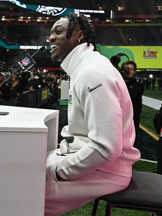 Super-Bowl-LIX-Opening-Night-Eagles-Nike-Tech-Fleece-Half-Zip-Jacket