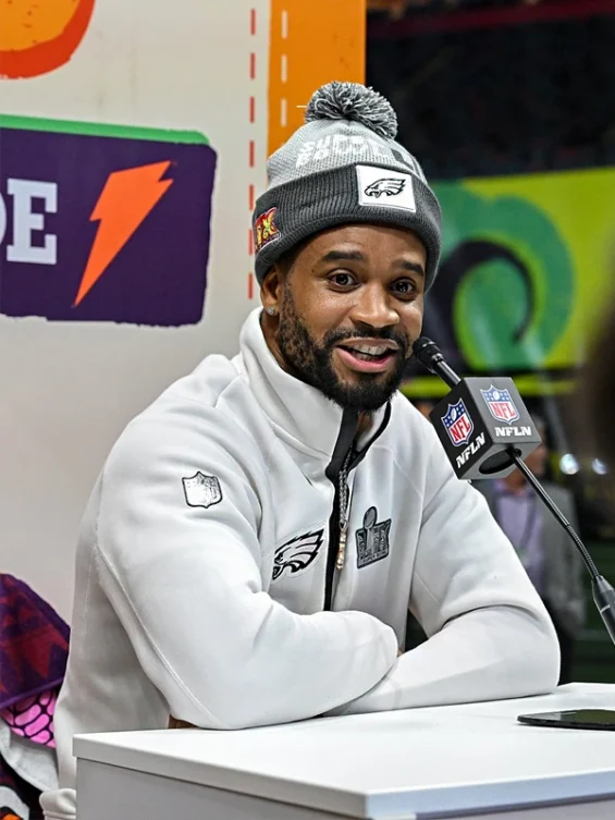 Super-Bowl-LIX-Opening-Night-Eagles-Tech-Fleece-Half-Zip-Jacket