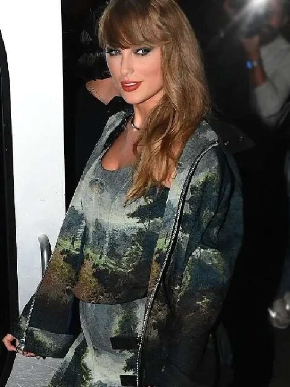 Taylor-Swift-2024-MTV-VMAS-After-Party-UFO-Printed-Jacket