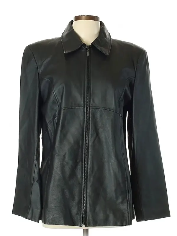 Jacqueline Ferrar black leather jacket Front view of the zip-up Jacqueline Ferrar leather jacket, featuring a classic collar.