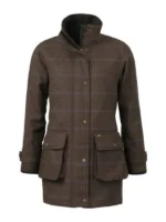 Front view of the Tammy Horniman The Gentlemen brown coat. This tweed style Tammy Horniman brown jacket The Gentlemen series features large pockets.