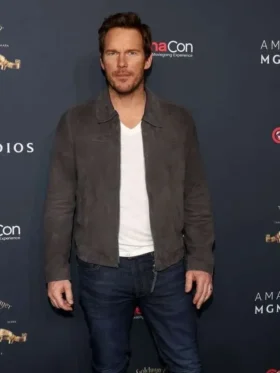 Chris Pratt Mercy 2026 grey suede leather jacket premiere look