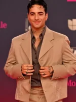 Red Carpet Maluma Cropped Beige Blazer Closure View