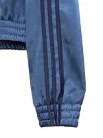 Stylish overlapping V-neck jacket in a lilac shade