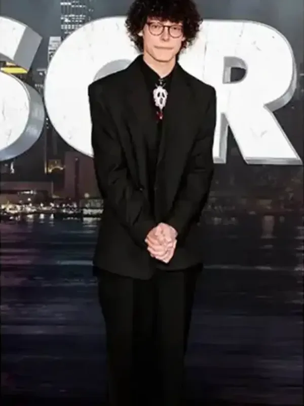 Scream VI Reece Feldman Black Suit Front View Front view of the classic Scream VI Reece Feldman Black Suit.