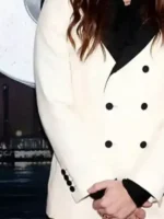 Close-up of the front closure on the Riccardo Simonetti White Blazer.