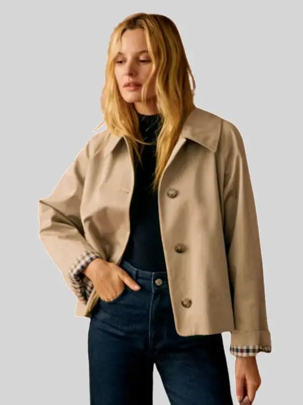 Sezane Bobby Jacket Full Look Full-length view of the elegant Sezane Bobby Jacket.