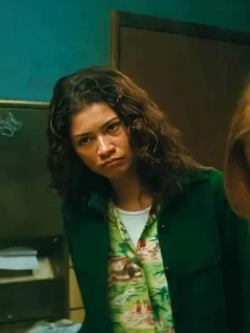 Zendaya Euphoria S03 Green Shirt Jacket outfit look