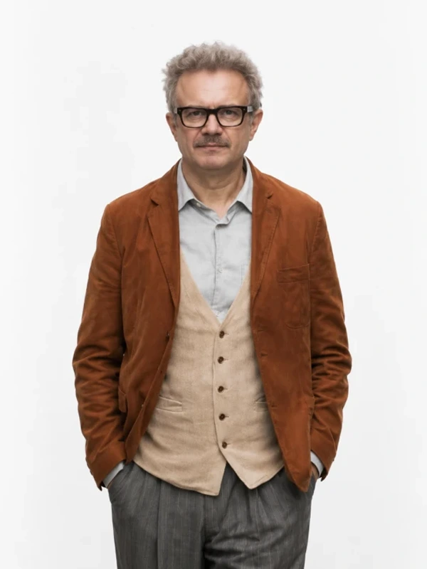 Berlin Tristan Ulloa Brown Blazer in brown suede with viscose lining, lapel collar, button closure, two outside waist one chest and one inner pocket