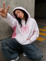 Hoodie Con Cierre Spider Pink Edition featuring a vibrant pink finish, zip-up design, and modern streetwear styling
