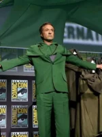 Victor von Doom Avengers Doomsday Green Suit View Look