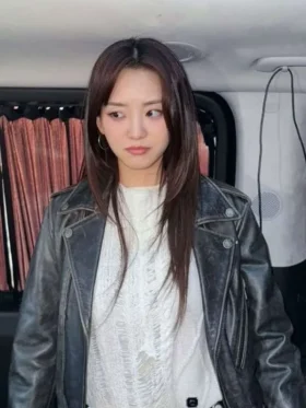 Head Over Heels Cho Yi-hyun Leather Jacket Front Look