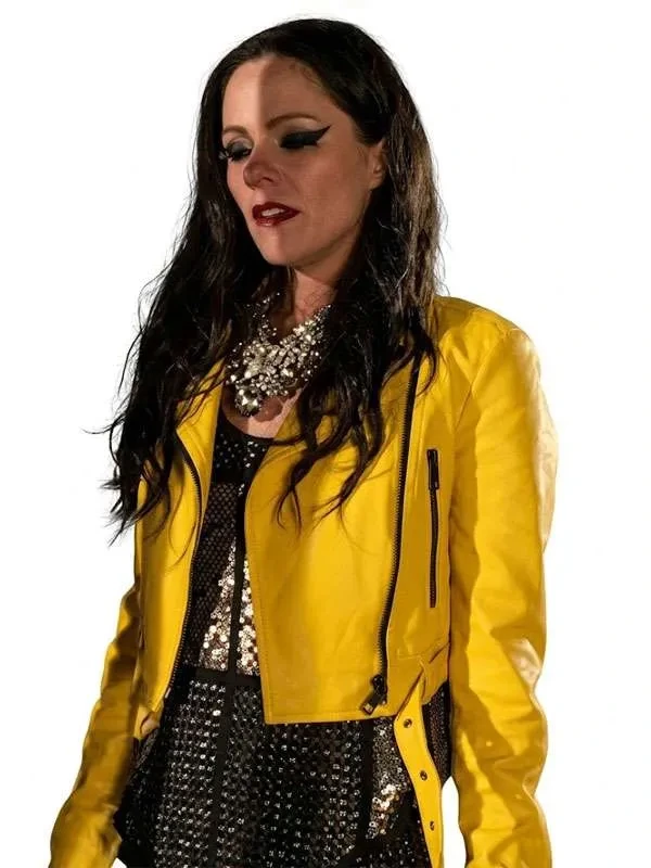 The Royals Alexandra Park Yellow Jacket Side View The Royals Alexandra Park Yellow Jacket Side View